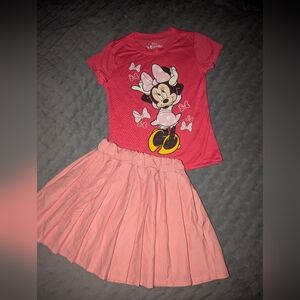 ✨ 5/$25 Girl 5T Pink Minnie Mouse T-Shirt and Skirt Set
